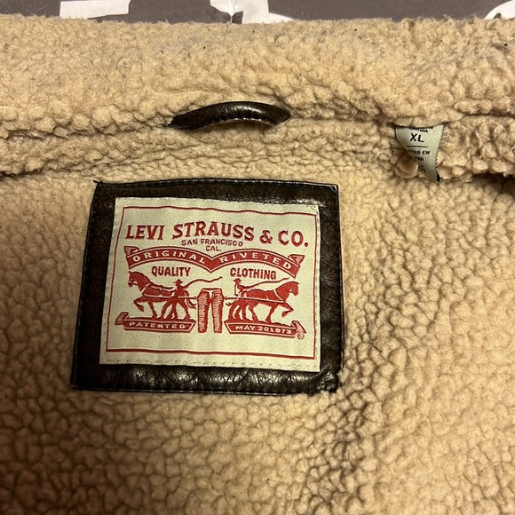 Levi Strauss Faux Leather Bomber Jacket - Picture 3 of 6